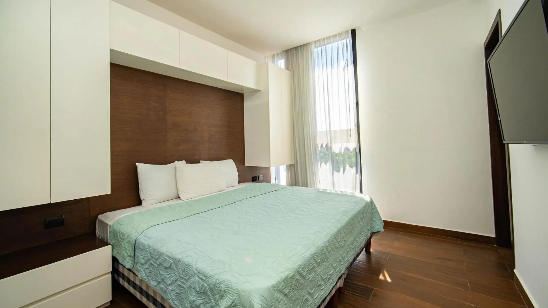 501Ph - Spacious Apartment In The Center, Only 10 Minutes Walking Distance To The Beaches Playa del Carmen