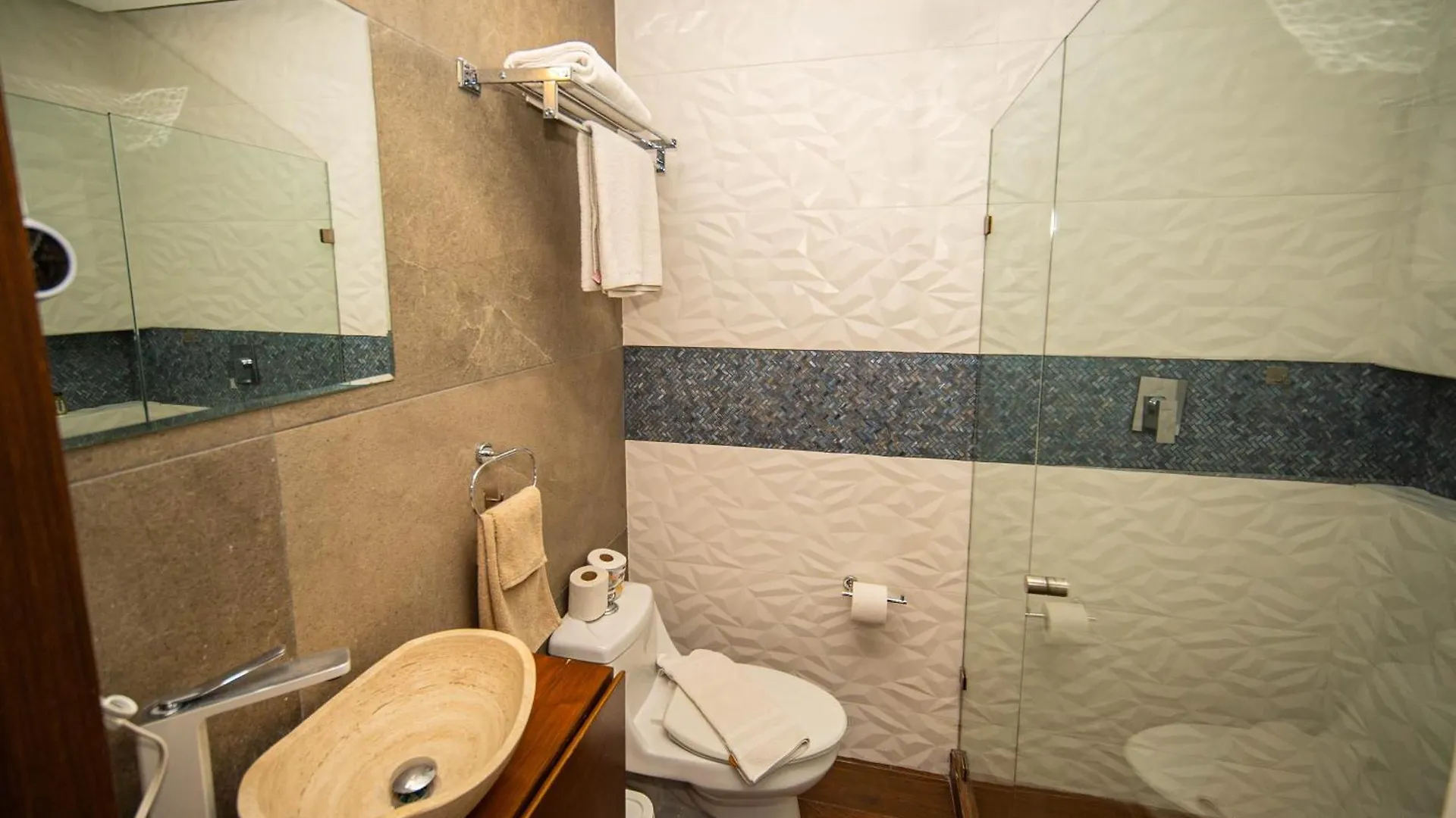 501Ph - Spacious Apartment In The Center, Only 10 Minutes Walking Distance To The Beaches Playa del Carmen Mexico