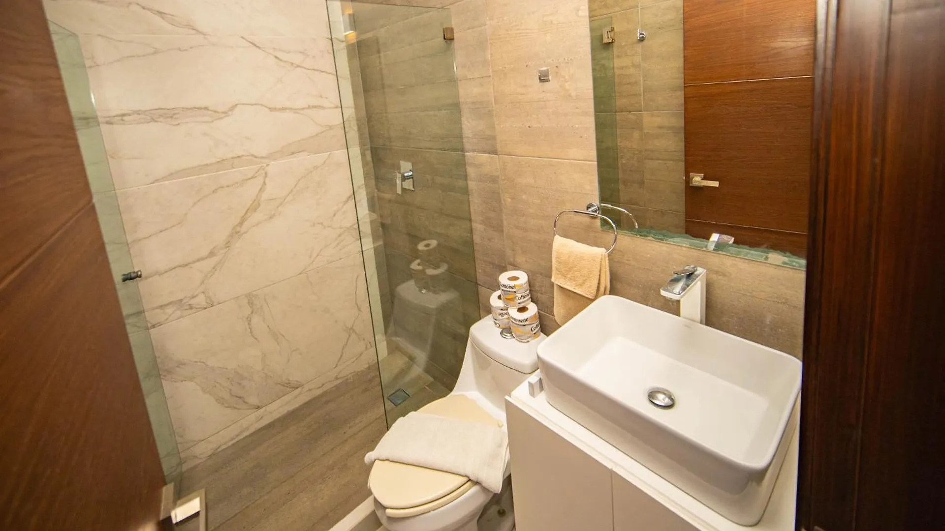 501Ph - Spacious Apartment In The Center, Only 10 Minutes Walking Distance To The Beaches Playa del Carmen